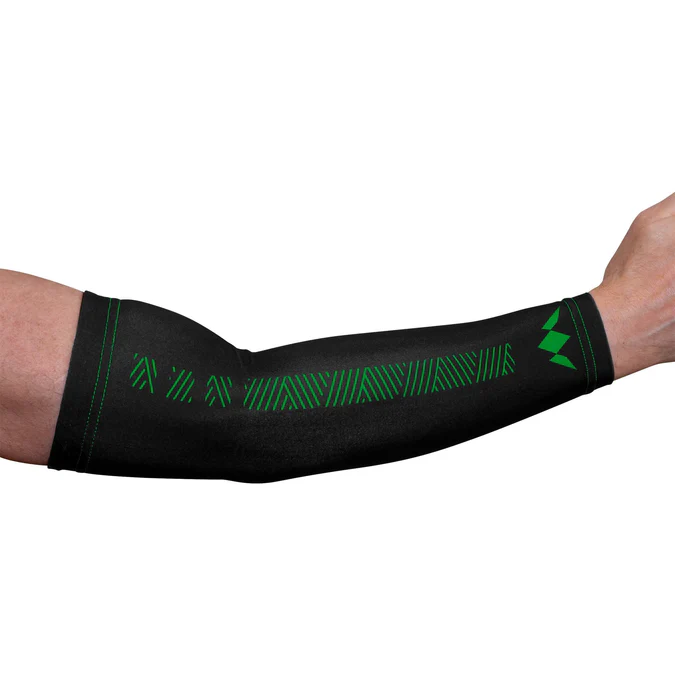 Mission-Darts-REACH-Arm-Sleeves-Pair-Reflex-Black-Green-1.webp